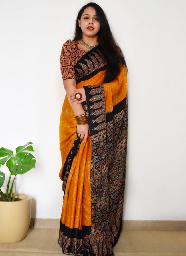 Cotton Orange Daily Wear Printed Saree